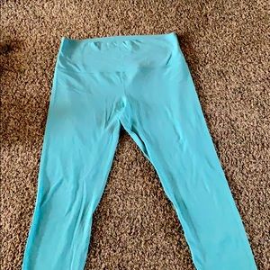 Women’s lululemon aqua leggings size 12